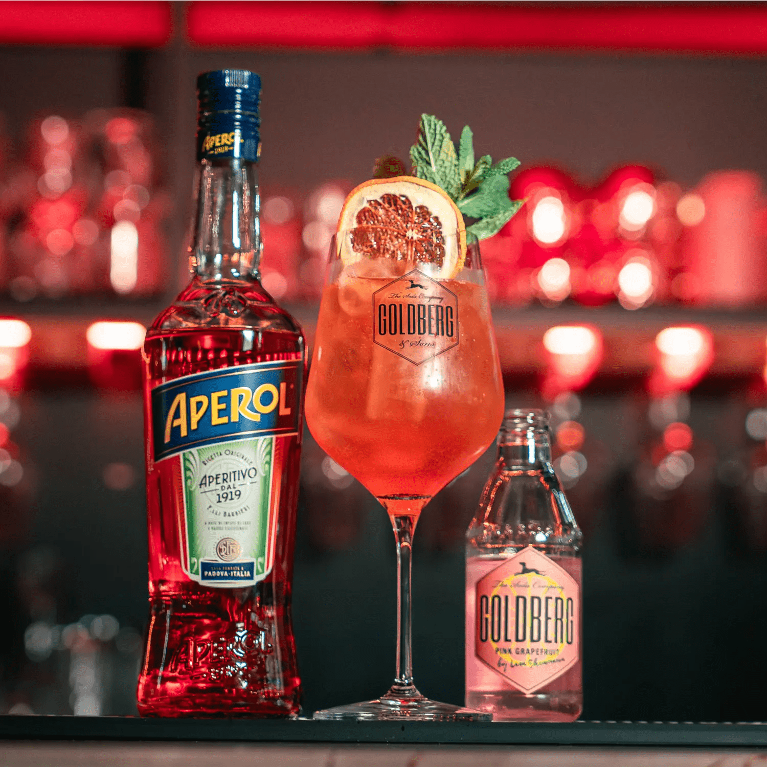 Aperol Pink Grapefruit Spritz Rezept - MBG Amber Room