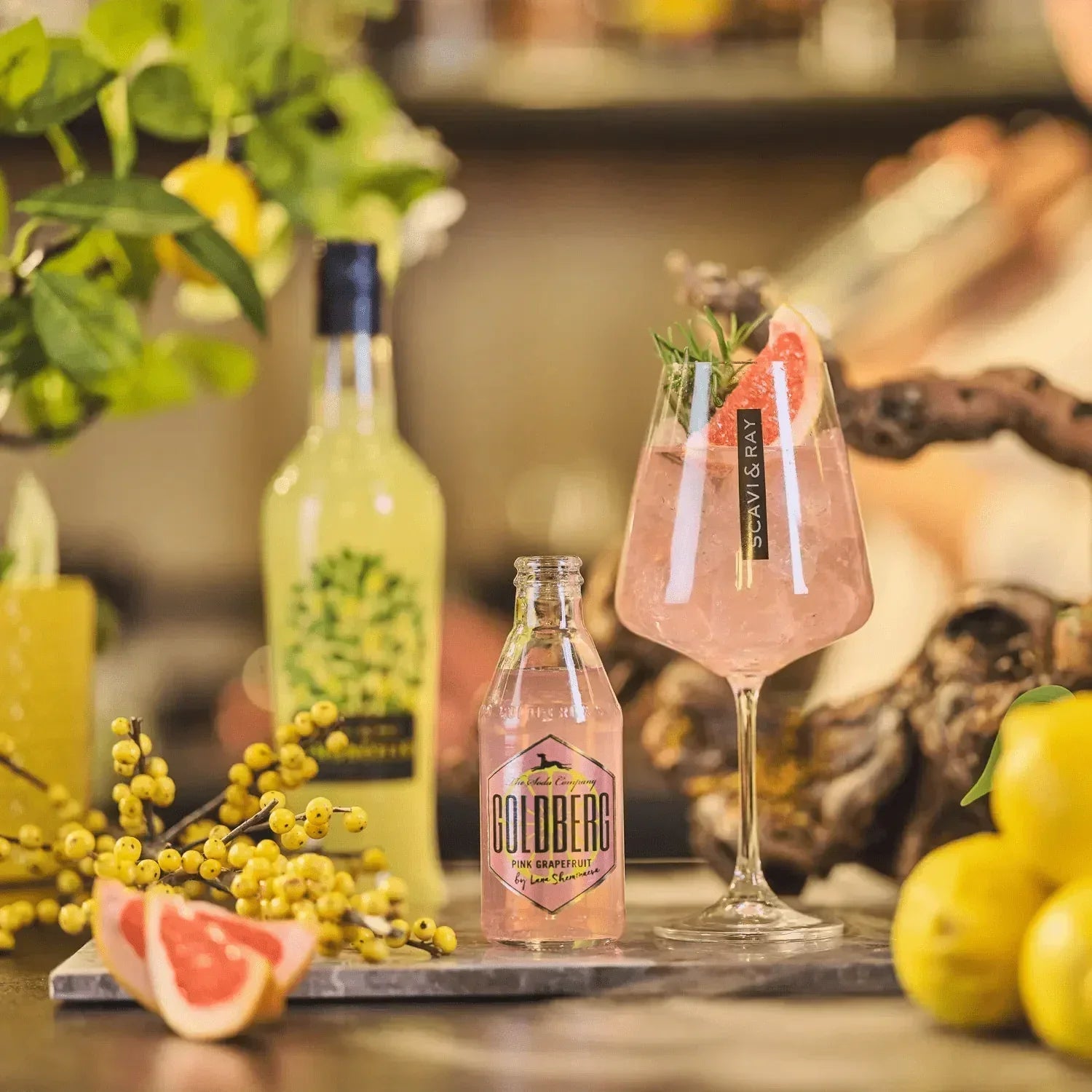 Limoncello Pink Grapefruit Spritz Rezept - MBG Amber Room