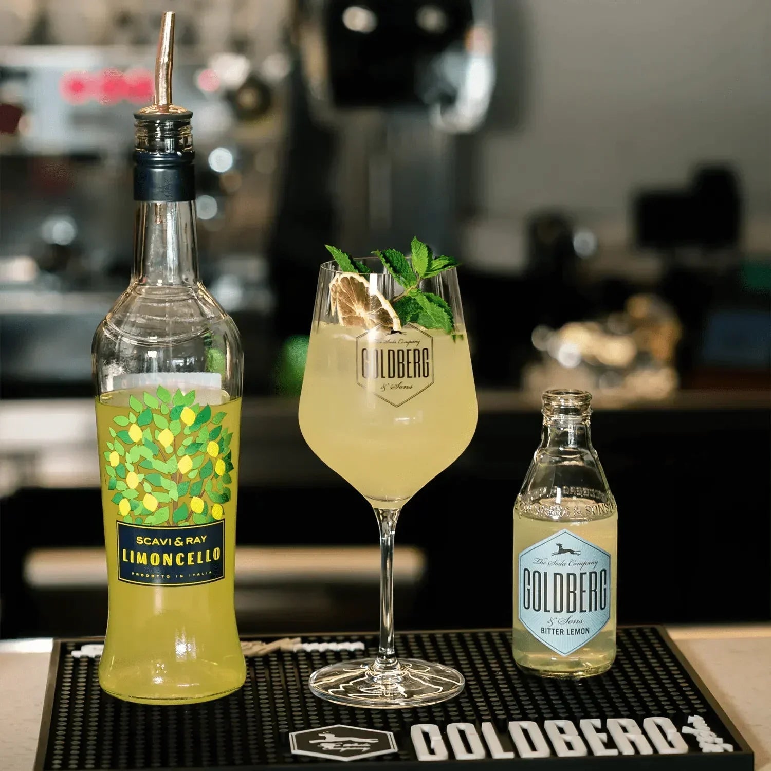 Limoncello Bitter Lemon Spritz Rezept - MBG Amber Room