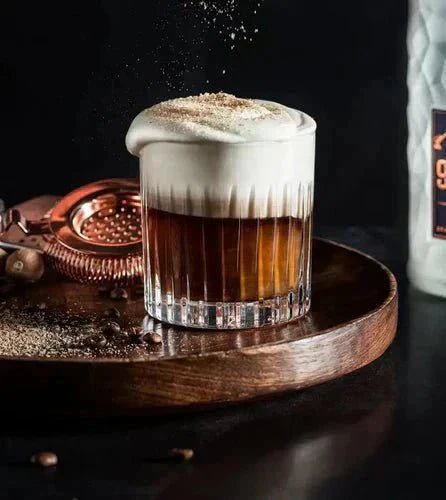Wie man einen White Russian perfekt zubereitet - MBG Amber Room