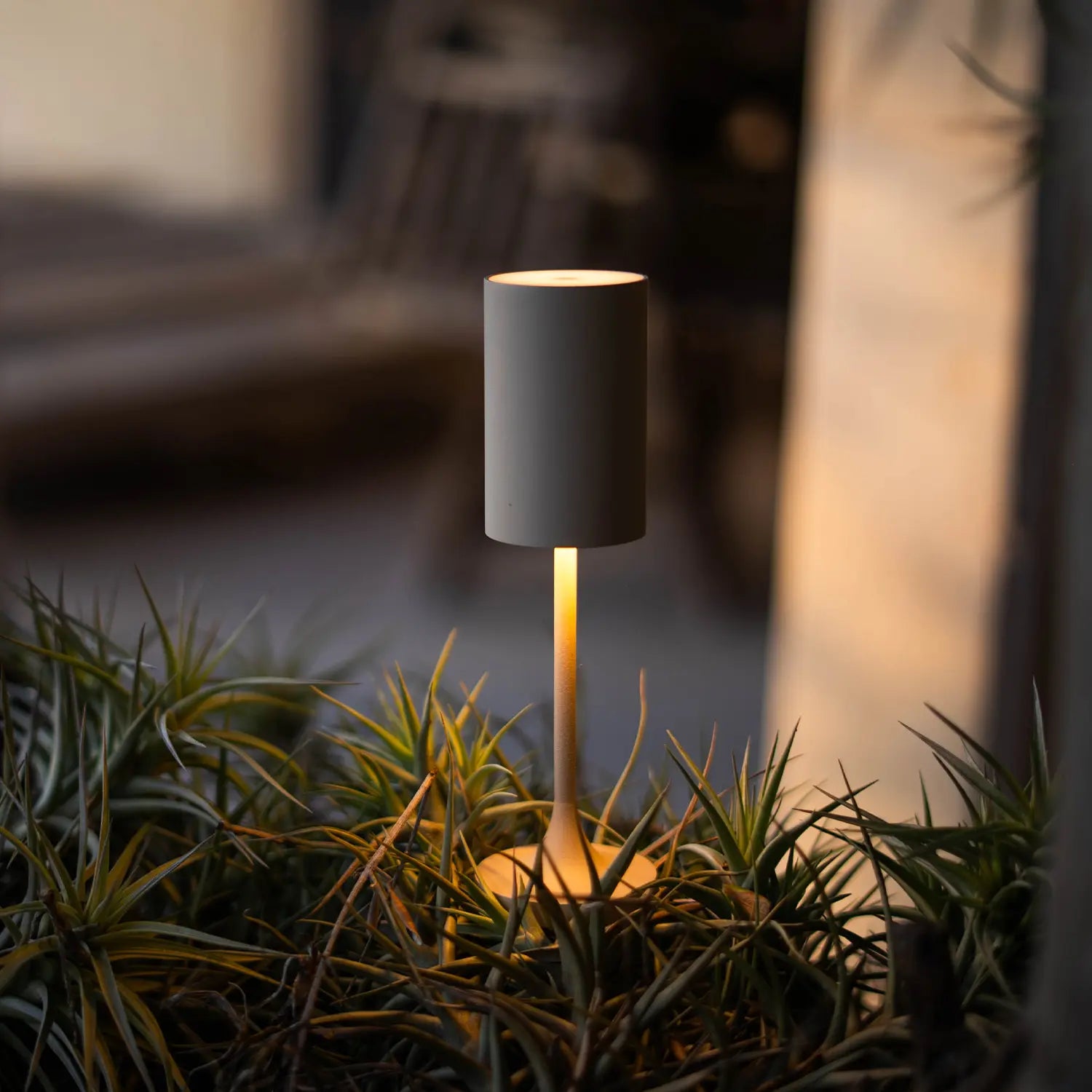 LUCENT CROWN MINI SARDINIA BLACK - MBG Amber Room