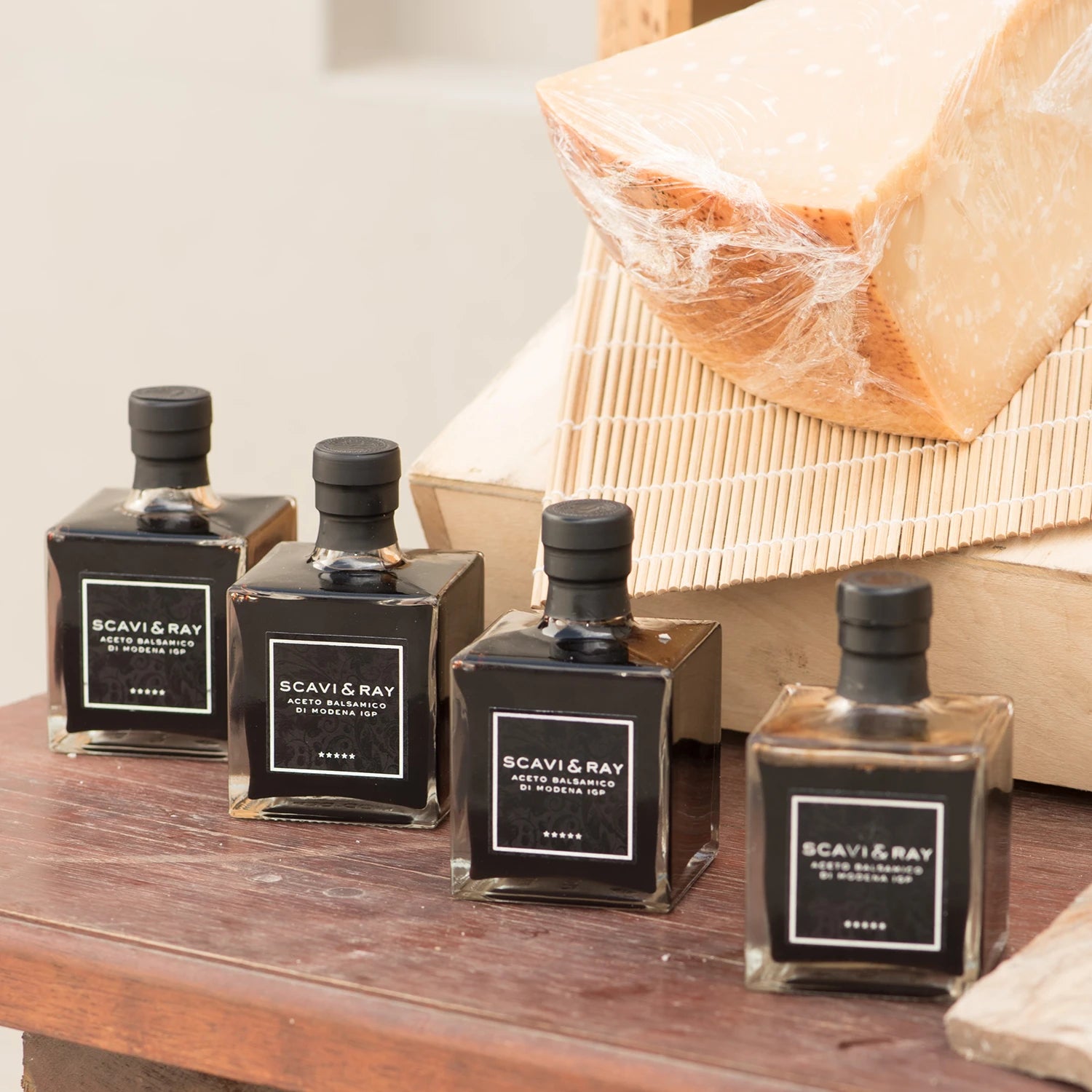 SCAVI & RAY ACETO BALSAMICO di Modena - MBG Amber Room