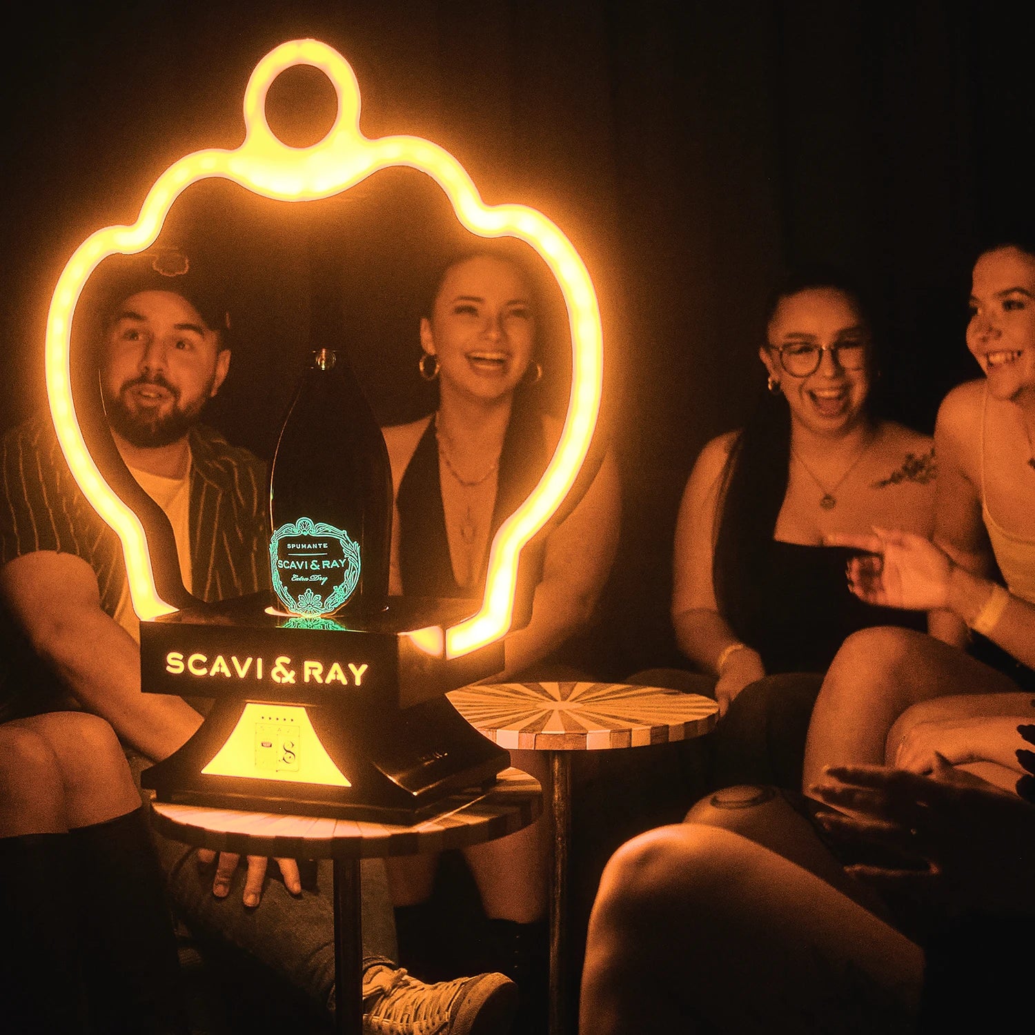 SCAVI & RAY Show Bottle Presenter Crown - MBG Amber Room