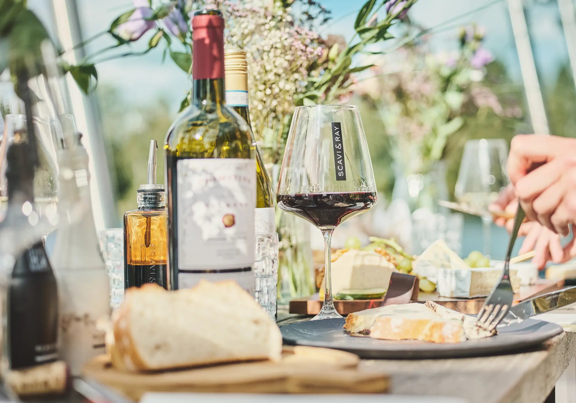 GETRÄNKE & FEINKOST